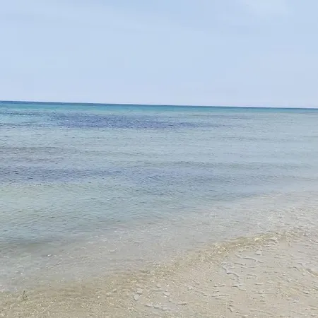 Seaside With Hot Tub, 5mins Walk From The Sea *